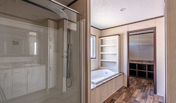 National Series / The Carolina 326032A Bathroom 21030
