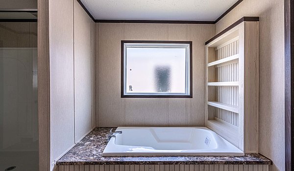 National Series / The Carolina 326032A Bathroom 21031