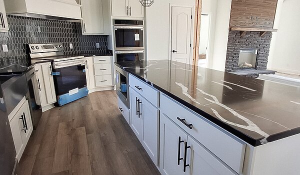 Essentials Series / The Maggie 623-84-4-32 No Category 87823