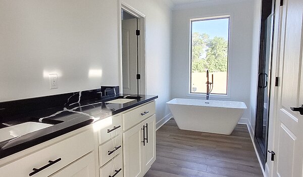 Essentials Series / The Maggie 623-84-4-32 No Category 87827