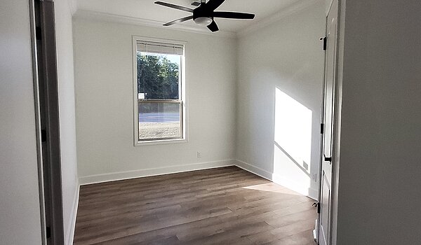 Essentials Series / The Maggie 623-84-4-32 No Category 87829