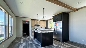 Creekside Series / CS-1621 Canyon Creek Kitchen 73870