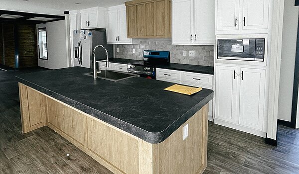 28603A / Destiny Homes Kitchen 81908