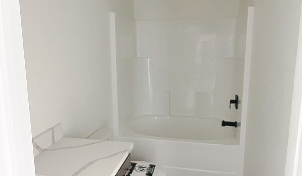 Essentials Series / The Maggie 623-84-4-32 No Category 87519