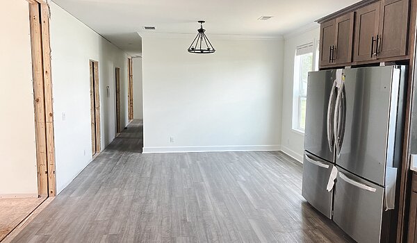 Essentials Series / The Maggie 623-84-4-32 No Category 87532