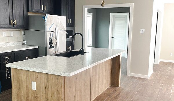 Creekside Series / The Hangout CS-3263 Kitchen 87487