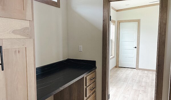 Creekside Series / The Keystone CS-1625 No Category 87505