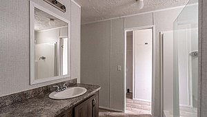 MD 28' Doubles / MD-09 Bathroom 21296