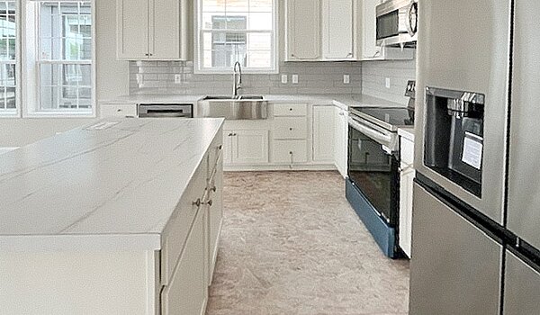 The Ivy 5103-64-3-30 / Franklin HUD Kitchen 82064