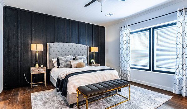 Prime / PRI3284-2010 with 9 foot Sidewalls & Hidden Pantry Bedroom 83501