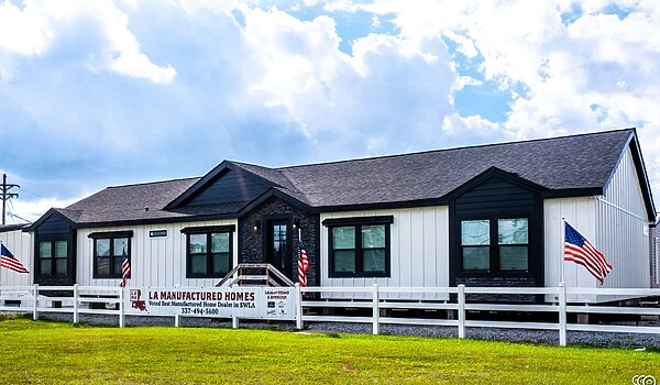 Prime / PRI3284-2010 with 9 foot Sidewalls & Hidden Pantry Exterior 83517