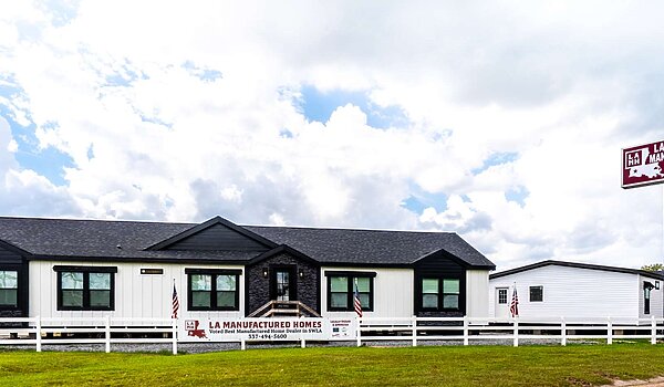 Prime / PRI3284-2010 with 9 foot Sidewalls & Hidden Pantry Exterior 83519