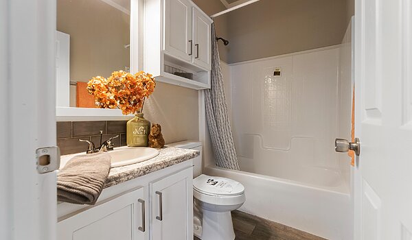 Vista Ridge / The Hacienda 320VR41604A Bathroom 67181