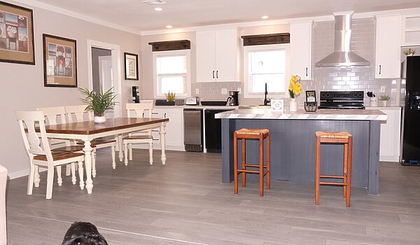 Save 30K! BEST DEAL OF THE YEAR! / Was $181,372 NOW $149,999/2000+ Square Feet - LAST ONE! Interior 85192