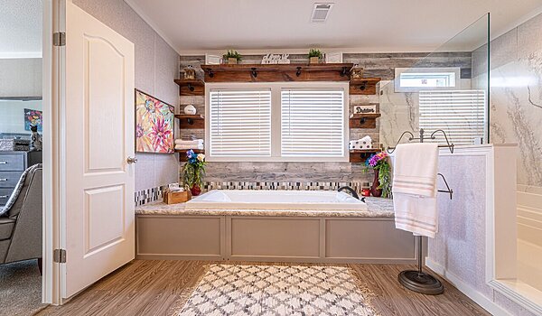 SAVE 20K Was $211,530 NOW $189,900 / ACT FAST - END OF THE YEAR CLOSEOUT! Interior 85211