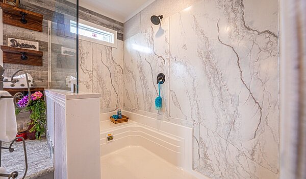 SAVE 20K Was $211,530 NOW $189,900 / ACT FAST - END OF THE YEAR CLOSEOUT! Interior 85212