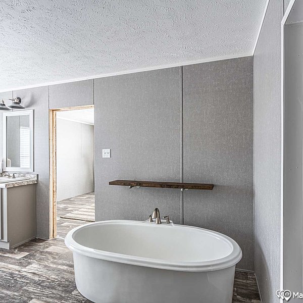 Reserve / The Reserve 76 Bathroom 25745