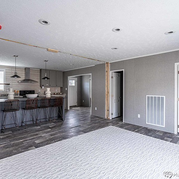 Reserve / The Reserve 76 Interior 25735