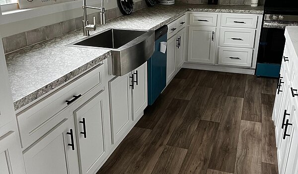 Lifestyle / Gulf 32663A Interior 85218