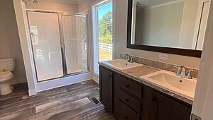 880 Yaupon Ct SW, Calabash, NC 28467 / Ranger The Classic 56D Bathroom 83034