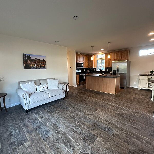 Evergreen / EV24342E Interior 85803