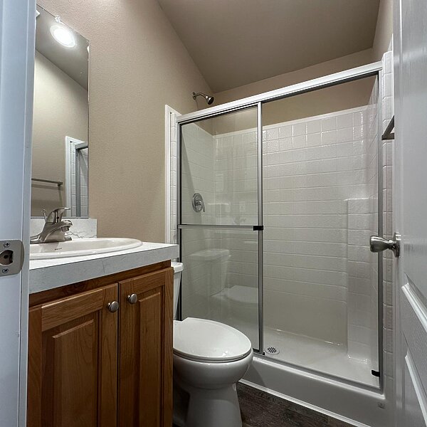 Cascadia Value / DU12321T Interior 85783