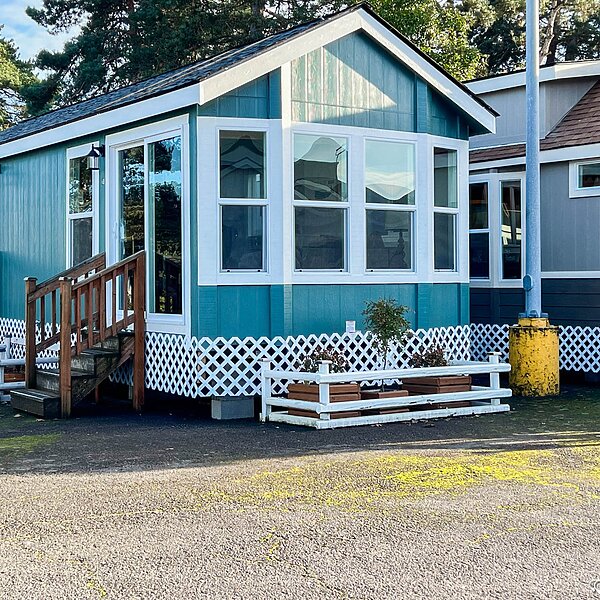 Cascadia Value / DU12321T Exterior 85123