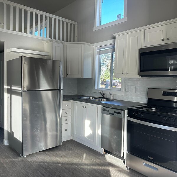 Cascadia Value / Special Edition 12351X Interior 85768