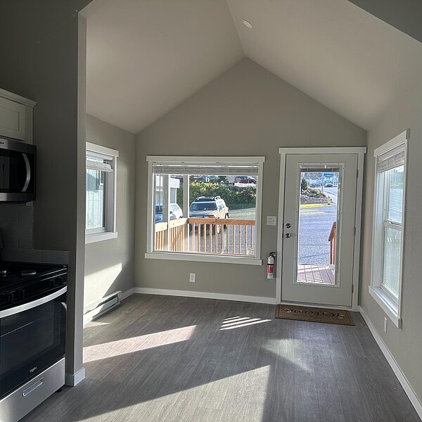 Cascadia Value / Special Edition 12351X Interior 85769