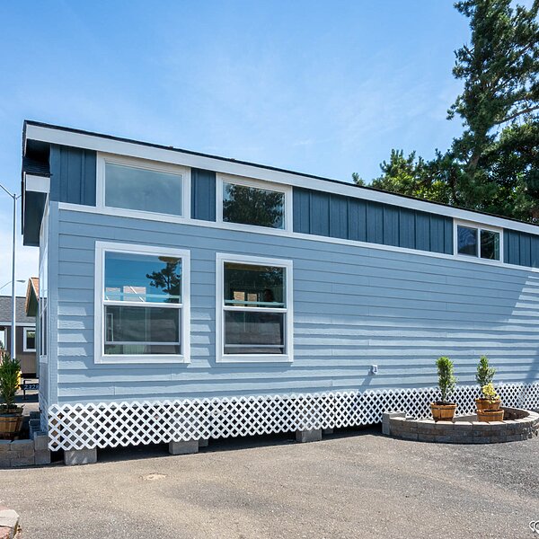 Cascadia Value / Special Edition 12351X Exterior 85125