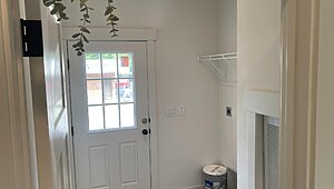 Genesis / 9921AJ Interior 81494