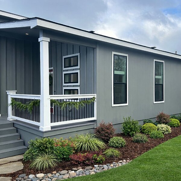 Genesis / 9921AJ Exterior 81481