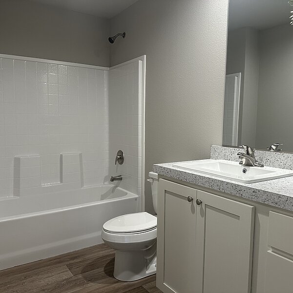 Pure Series / 28604M Interior 85819