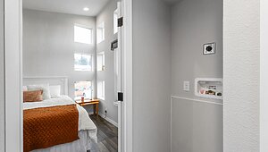 American Freedom Series / The Casa de Ceilo AF14371C Utility 85495