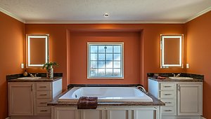 Platinum Homes / The Timberline X-7019 Bathroom 15142