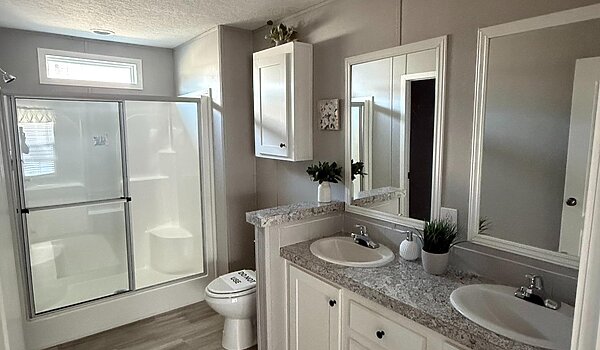 The Summit / 28483A Interior 85556