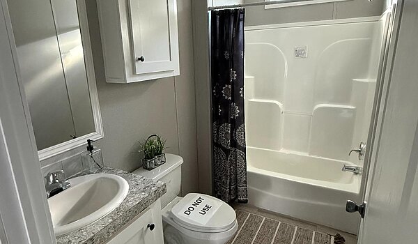 The Summit / 28483A Interior 85557