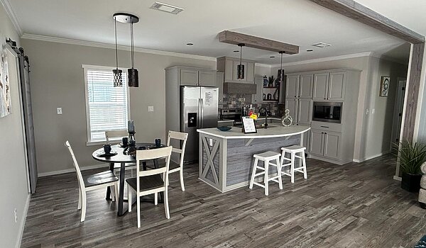 ON CLEARANCE / Kash EL28563A Interior 85752