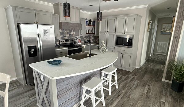 ON CLEARANCE / Kash EL28563A Interior 85753