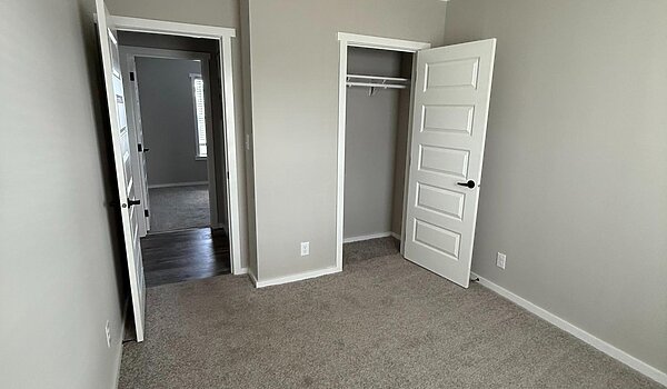 ON CLEARANCE / Kash EL28563A Interior 85756