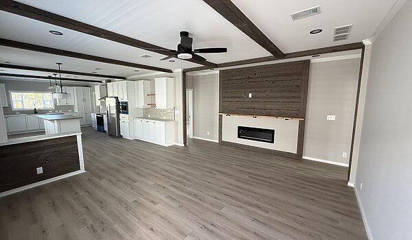 EL Series / Ivy 340EL30643B Interior 85903