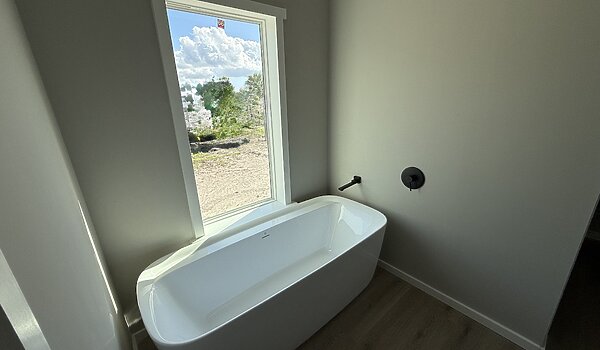 EL Series / Ivy 340EL30643B Interior 85906