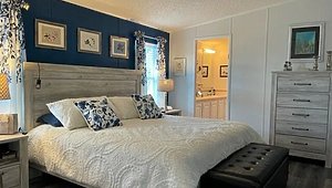 Cypress Lakes / 2889 Peavine Trail Bedroom 40201