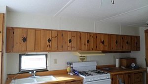 Bass Capital Adult Mobile Home Park / 2809 S Us Hwy 17, Lot  A23 Kitchen 45186