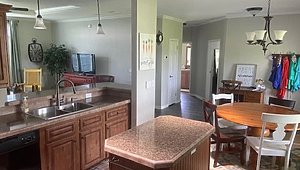 The Grove / 18594 Pondview Dr Kitchen 45526
