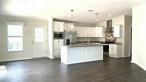 The Winds of St. Armands South / 2016 Casita Drive Kitchen 46223