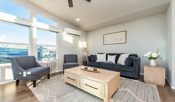 The Pacific / Series Interior 86816