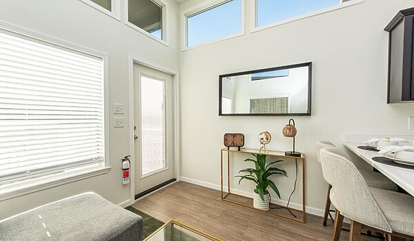 The / Townsend Interior 86789