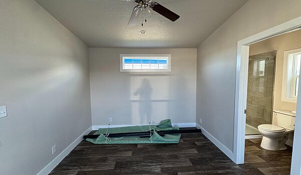 The / Evergreen Interior 86846