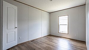 Phoenix / The Phoenix 32563A Bedroom 82403